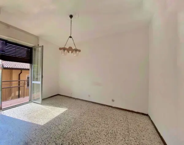 Appartamento via Verbano, Arona