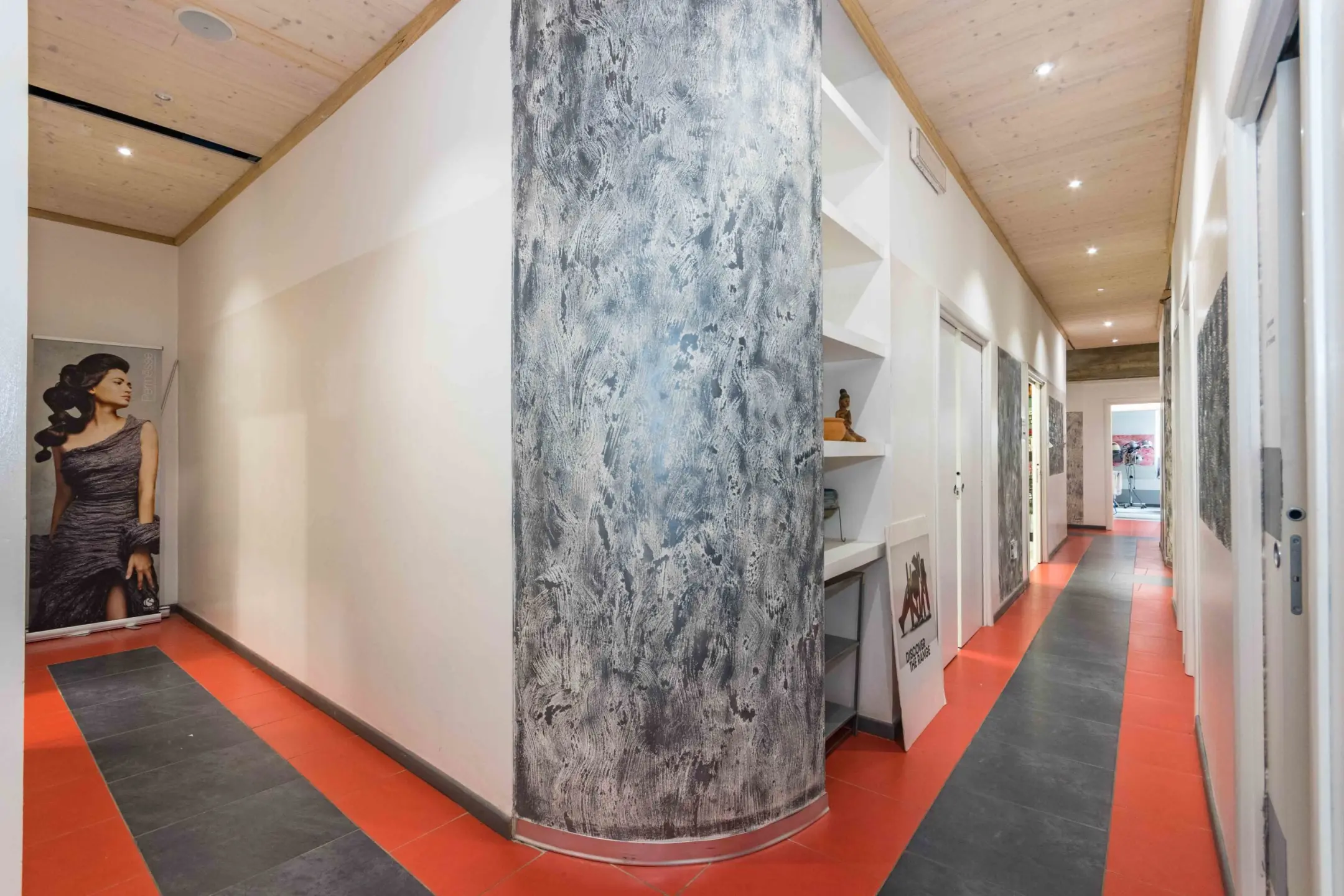 Immagine per Locale commerciale in vendita a Torino via Dronero 6
