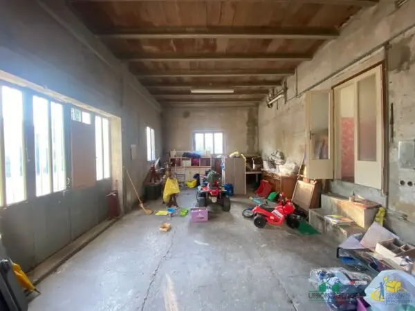 Magazzino via Roma, Medesano