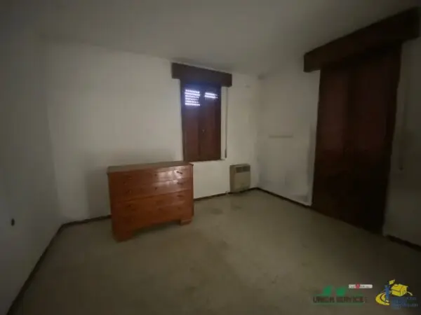 Porzione Di Casa Medesano