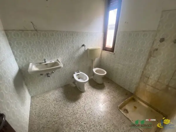 Porzione Di Casa Medesano