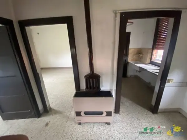 Porzione Di Casa Medesano
