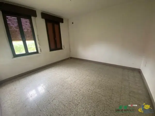 Porzione Di Casa Medesano