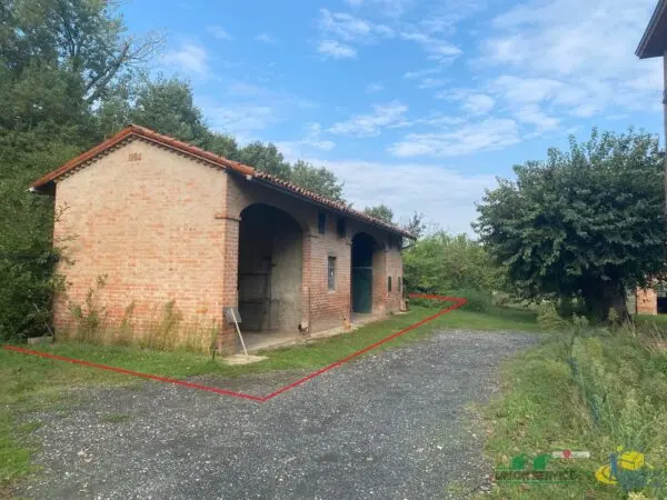 Porzione Di Casa Medesano