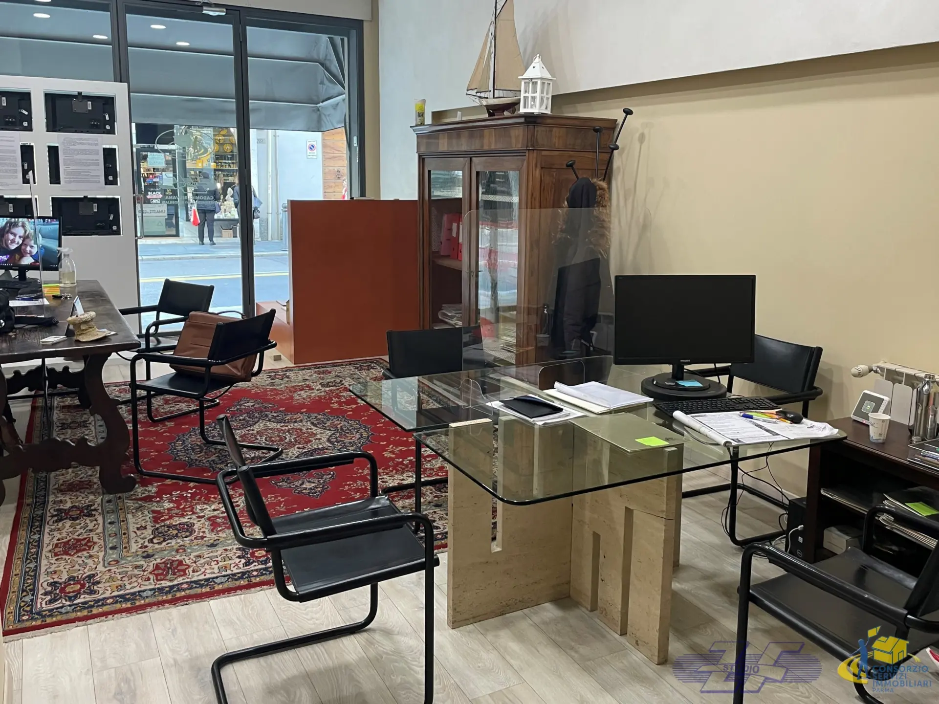 Immagine per Locale commerciale in vendita a Parma strada Garibaldi 22