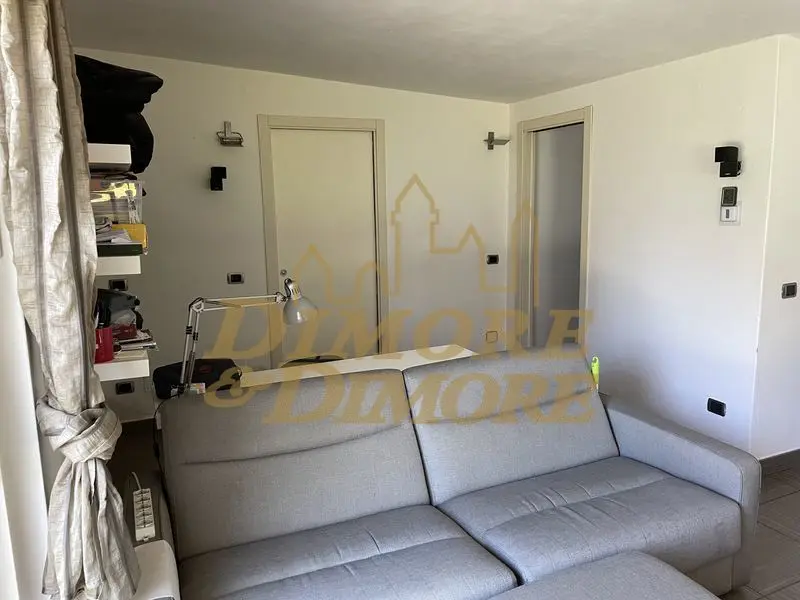 Immagine per Villa bifamiliare in vendita a Taino piazza Piero E Gaspare Pajetta 72