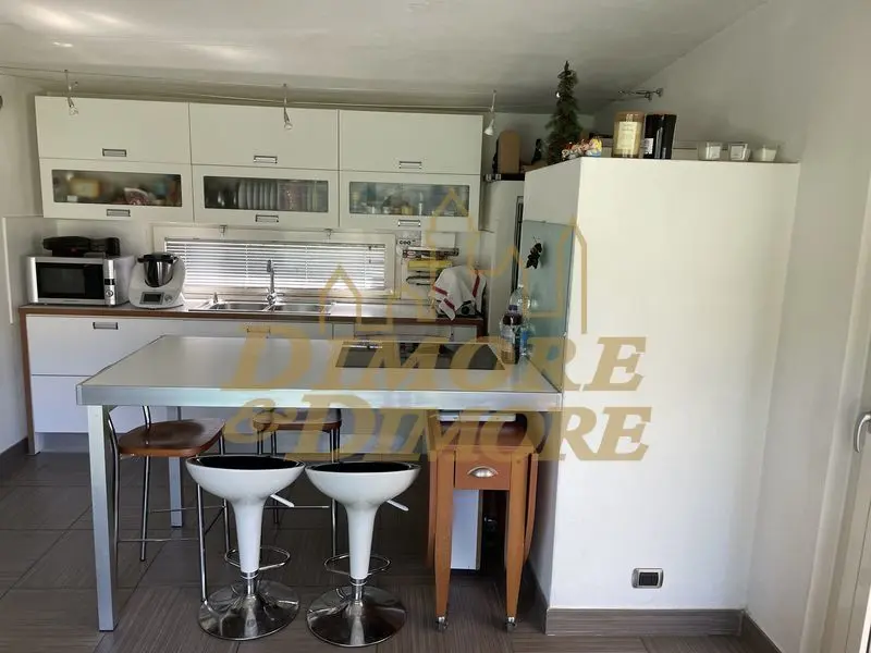 Immagine per Villa bifamiliare in vendita a Taino piazza Piero E Gaspare Pajetta 72