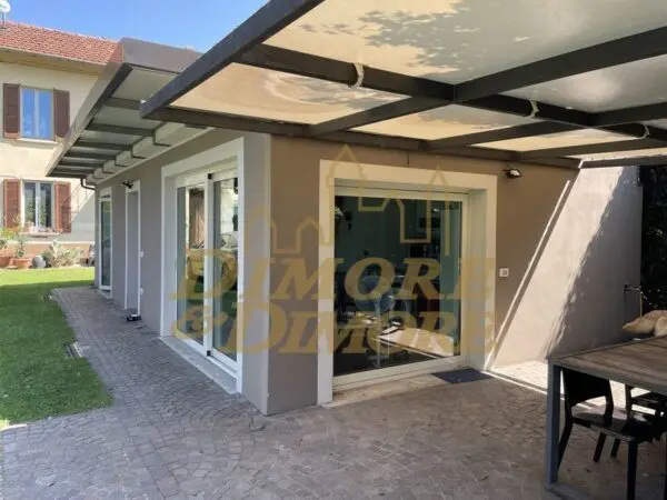 Villa Bifamiliare piazza Piero E Gaspare Pajetta 72, Taino