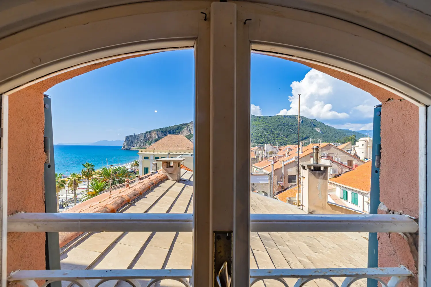 Immagine per Bilocale in affitto a Finale Ligure piazza Vittorio Emanuele Ii