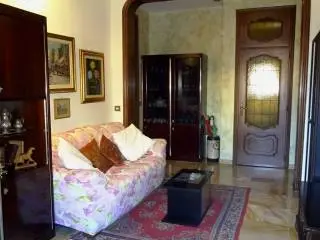 Stanza via Nizza 106, San Salvario, Torino