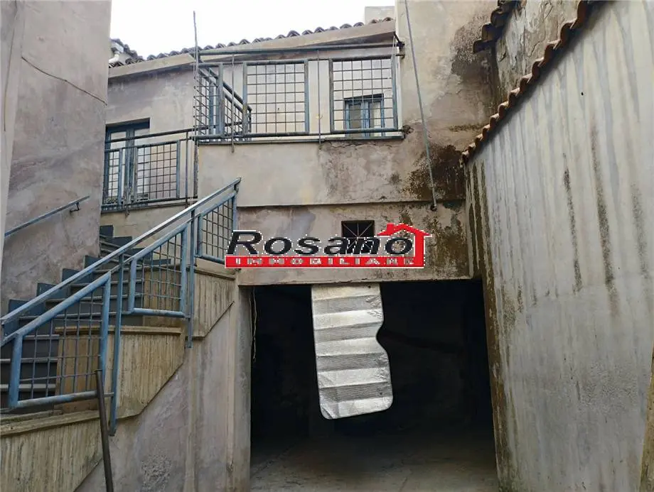 Immagine per Casa indipendente in vendita a Biancavilla via Virgilio