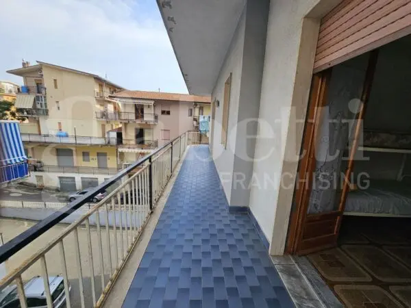 Appartamento via Lauro 178, Scalea