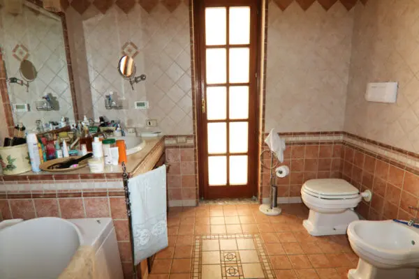 Villa via Paradiso, Eboli