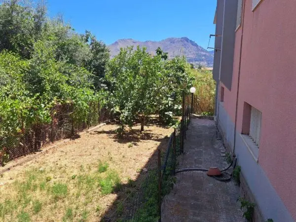 Porzione Di Casa via Santa Liberata, Monreale