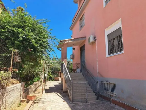 Porzione Di Casa via Santa Liberata, Monreale