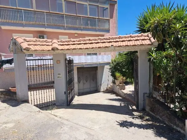 Porzione Di Casa via Santa Liberata, Monreale