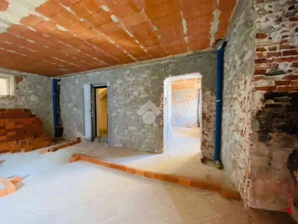 Appartamento Lanzo Torinese