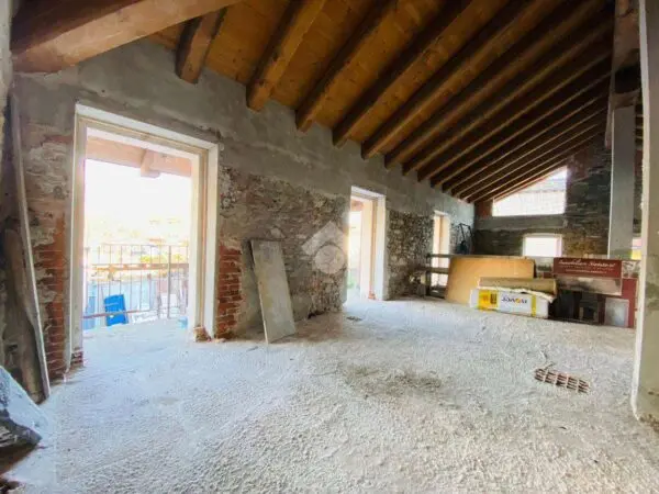 Villa via Umberto I 20, Lanzo Torinese