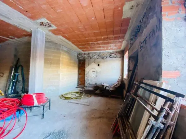 Villa via Umberto I 20, Lanzo Torinese