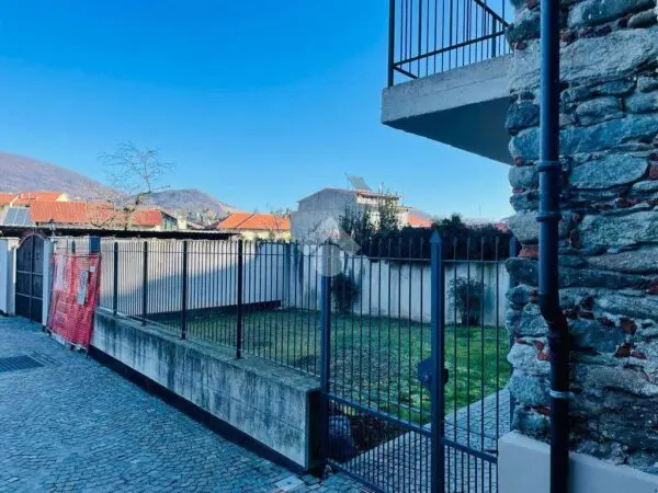 Villa via Umberto I 20, Lanzo Torinese