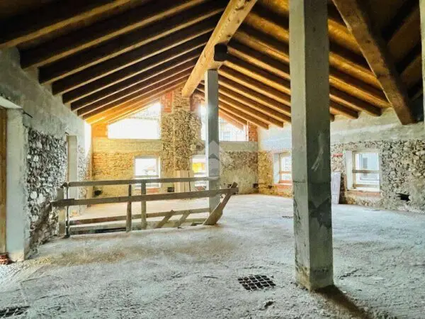 Villa via Umberto I 20, Lanzo Torinese