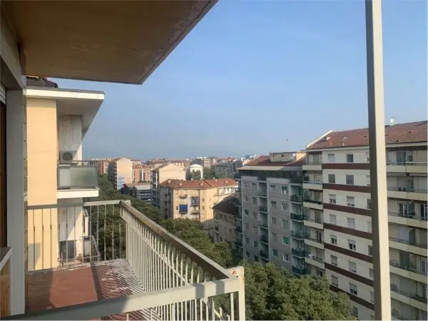 Appartamento corso Sebastopoli 213, Torino