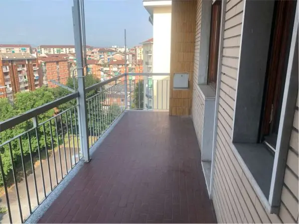 Appartamento corso Sebastopoli 213, Torino