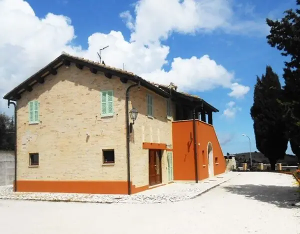 Villa Trifamiliare via Sp 17, Offida