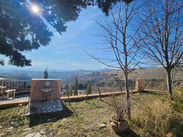 Villa Trifamiliare via Sp 17, Offida