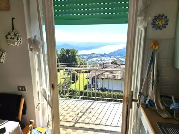 Villa Bifamiliare via Case Sparse, Nebbiuno