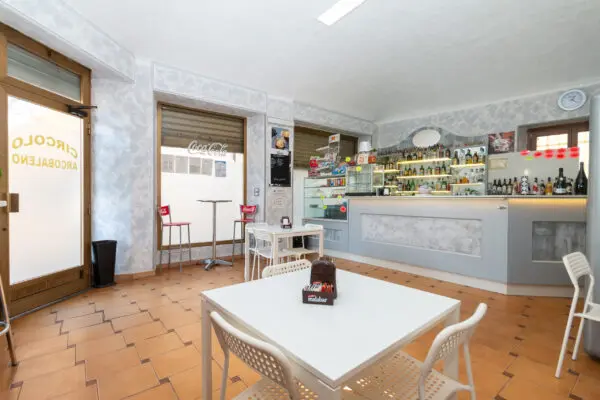 Locale Commerciale via Opera Pia Camerlo 4, Lombardore
