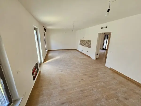 Palazzo - Stabile via Statale 152, Castell'Alfero