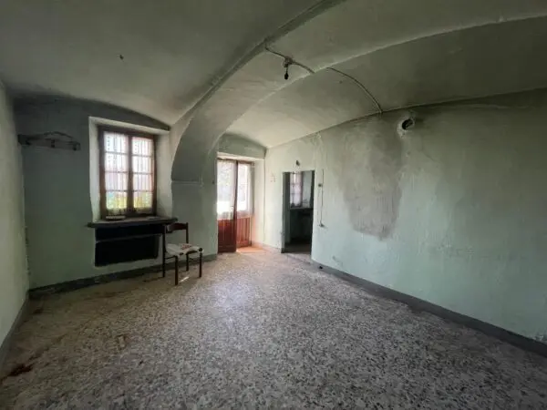 Villa Trifamiliare via Roma 15, Lusigliè