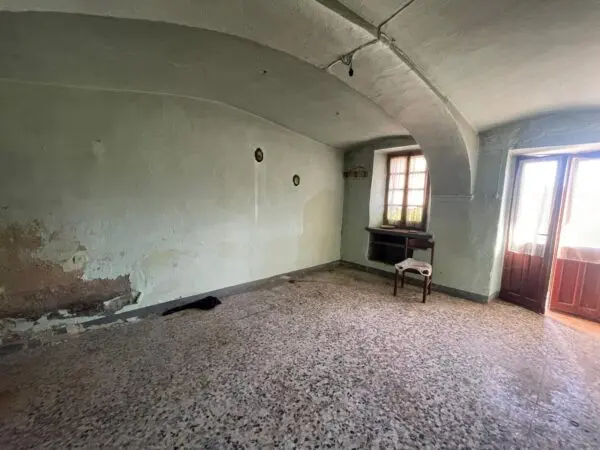 Villa Trifamiliare via Roma 15, Lusigliè