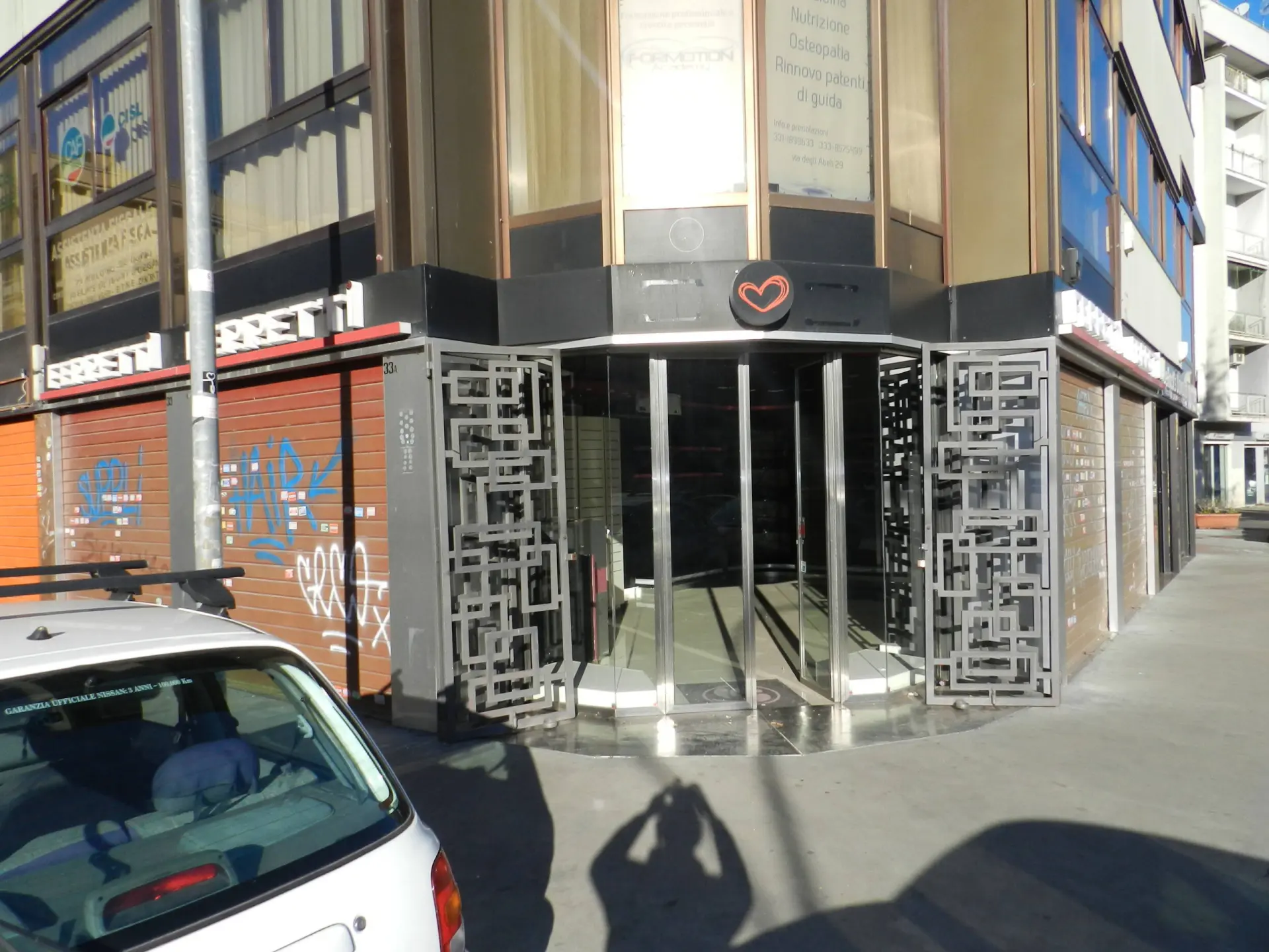 Immagine per Palazzo - Stabile in vendita a Roma via Degli Abeti 29