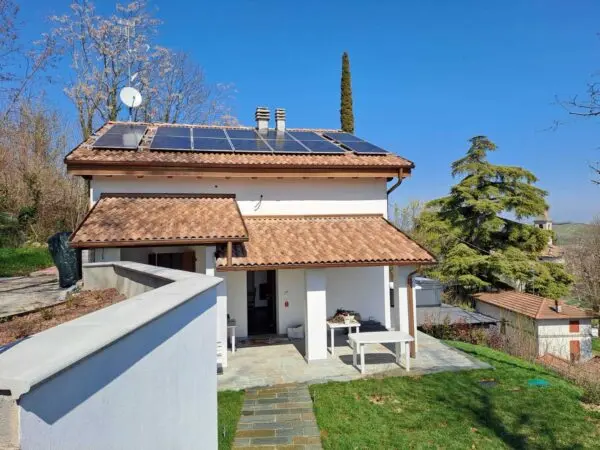 Villa via Berzora 7, Traversetolo