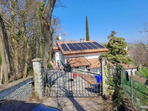 Villa via Berzora 7, Traversetolo