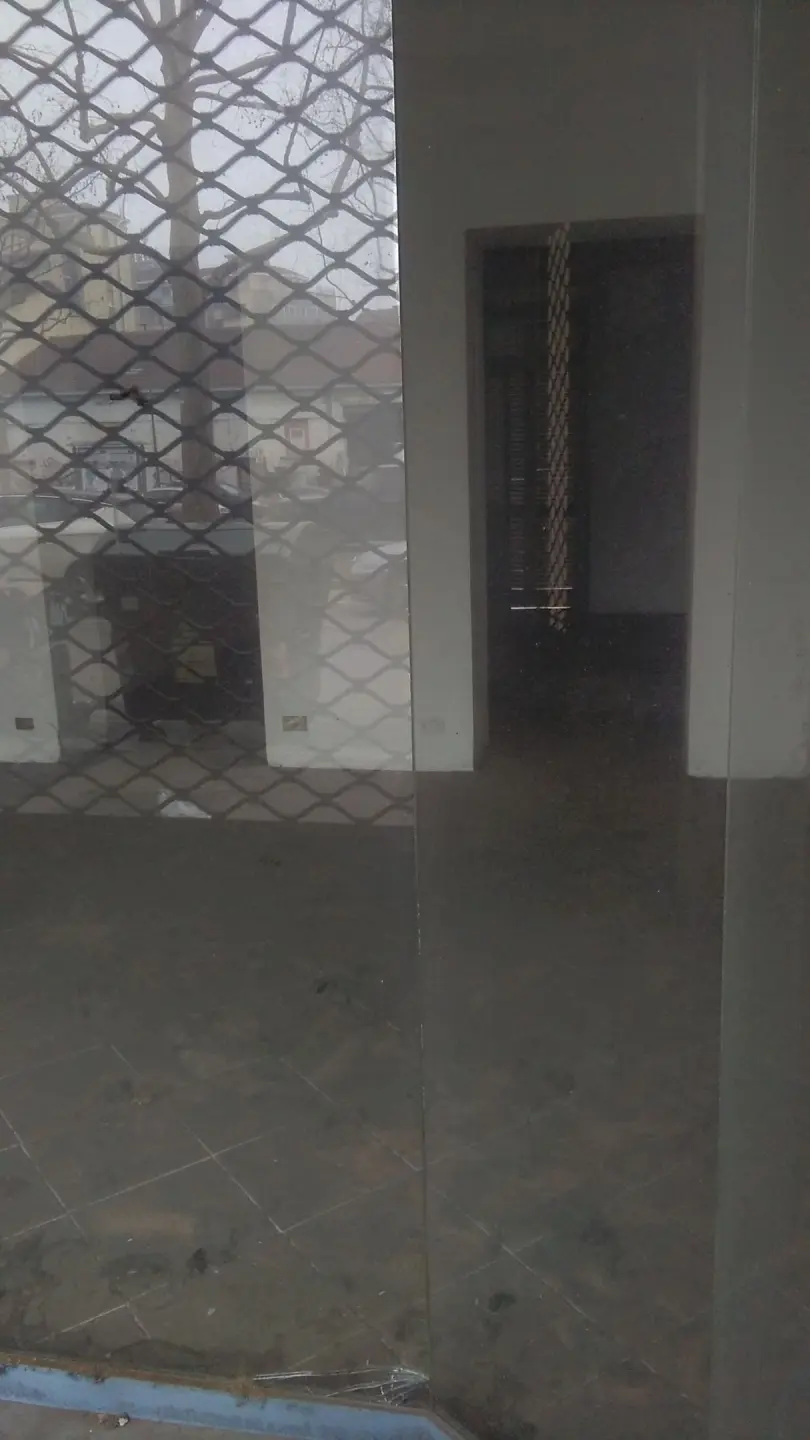 Immagine per Attività Commerciale in Vendita a Torino Corso Novara 5