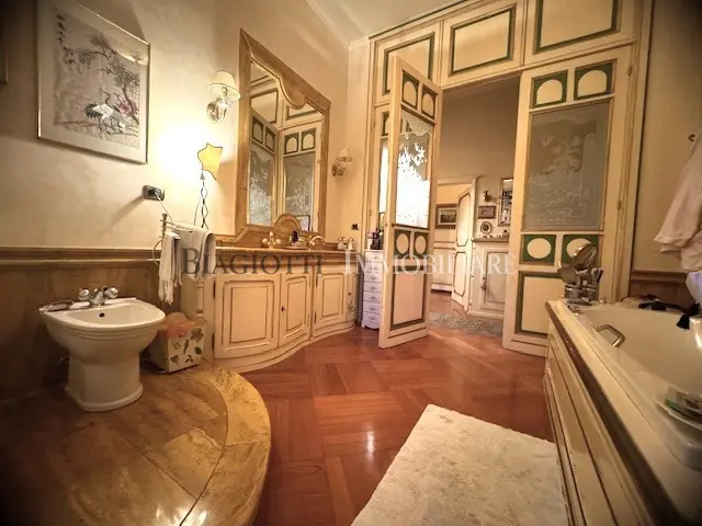 Immagine per Appartamento in vendita a Livorno viale Italia