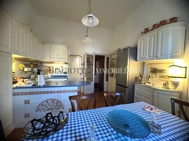 Immagine per Appartamento in vendita a Livorno viale Italia
