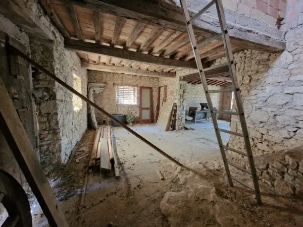 Casale via Civitella Del Lago, Baschi