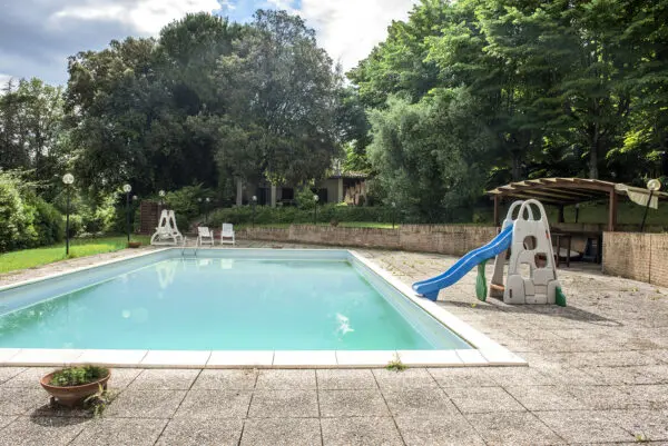 Casale via Offagna, Offagna