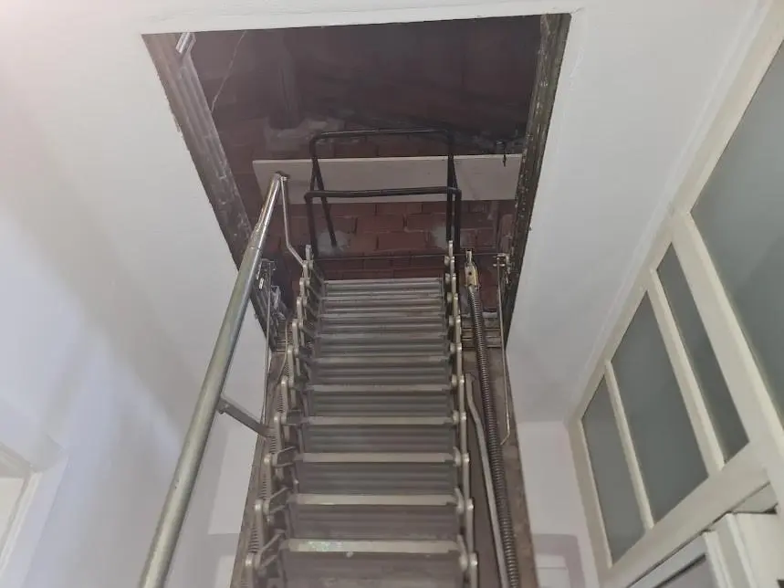 Immagine per casa semindipendente in vendita a Carrara viale Xx Settembre 173