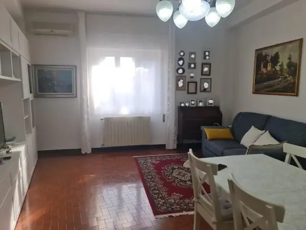 Casa Semindipendente viale Xx Settembre 173, Carrara