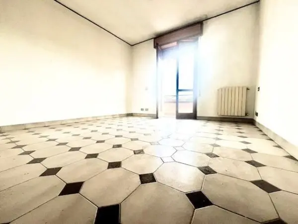 Appartamento piazza Dino Ricchetti 2, Sarzana