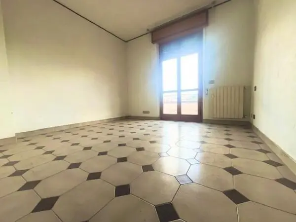 Appartamento piazza Dino Ricchetti 2, Sarzana