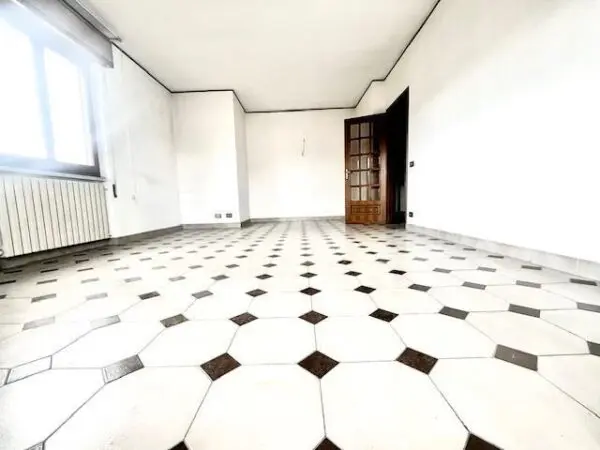 Appartamento piazza Dino Ricchetti 2, Sarzana