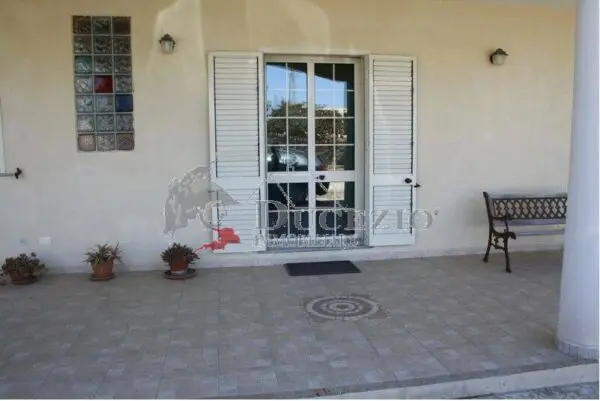 Villa via Cda Cozzo Tondo, Noto
