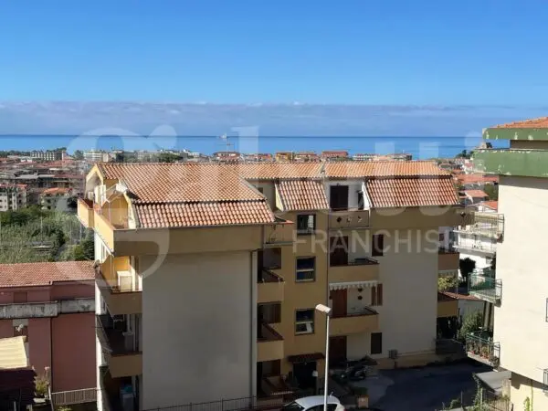 Appartamento via Ordine 10, Scalea