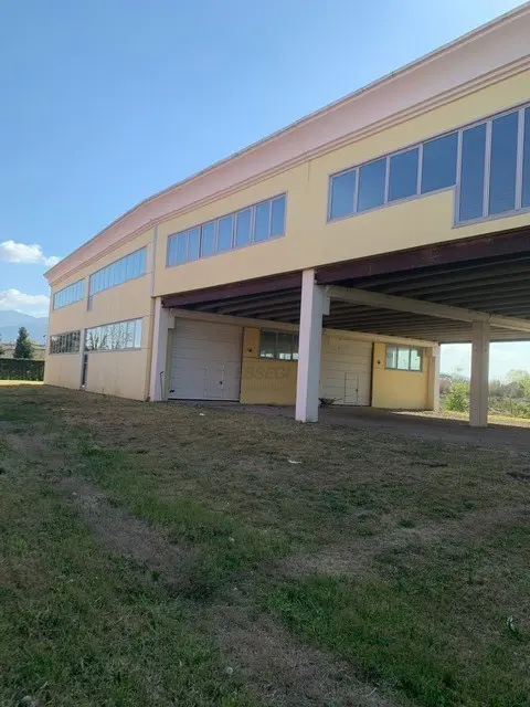 Immagine per Industriale in vendita a Capannori via Della Chiesa 9